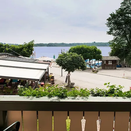 Отель Garni Moewe Am Прин-ам-Кимзее