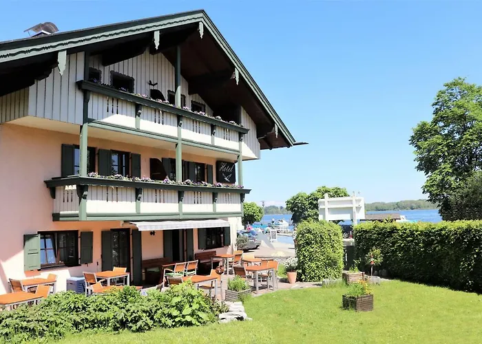 فندق Garni Moewe Am 3*